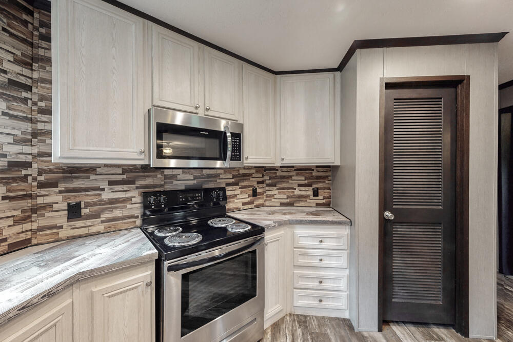 52 Boggy Branch Road Aiken, SC 29805 - Photo 7 of 24 Built-in Microwave!