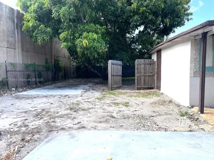 $500,000 | 1541 Southwest 52nd Avenue, Plantation, FL 33317