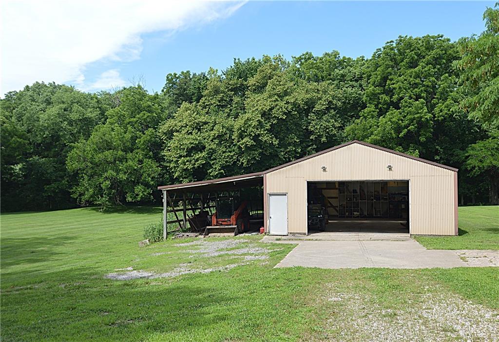 13905 Leavenworth Road Basehor, KS 66007 - Photo 29 of 39