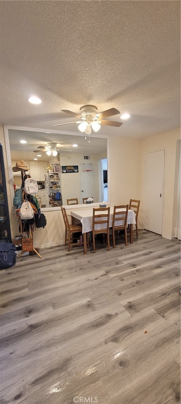 19221 Sherman Way, Unit 6 Reseda, CA 91335 - Photo 15 of 35 Dining area next to the Kitchen