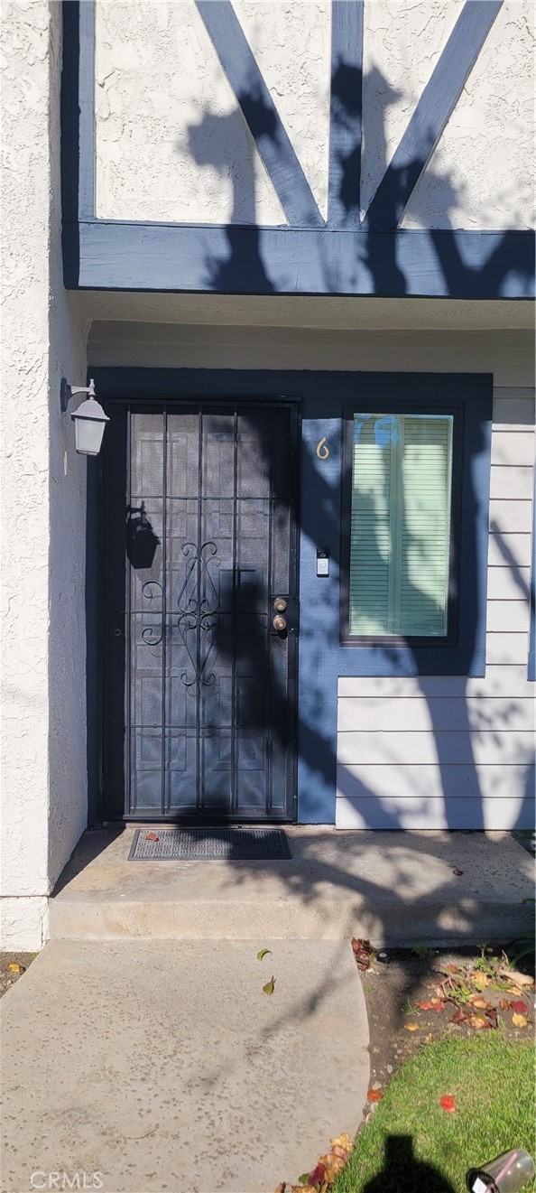 19221 Sherman Way, Unit 6 Reseda, CA 91335 - Photo 4 of 35 a view of entrance gate of the house