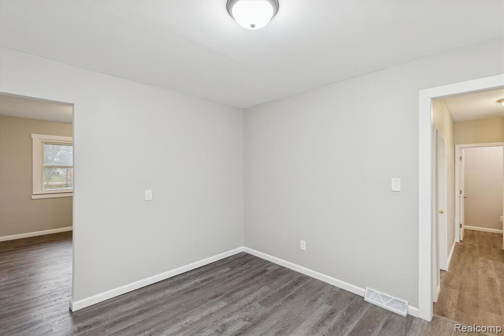 15635 Martinsville Road Belleville, MI 48111 - Photo 28 of 75
