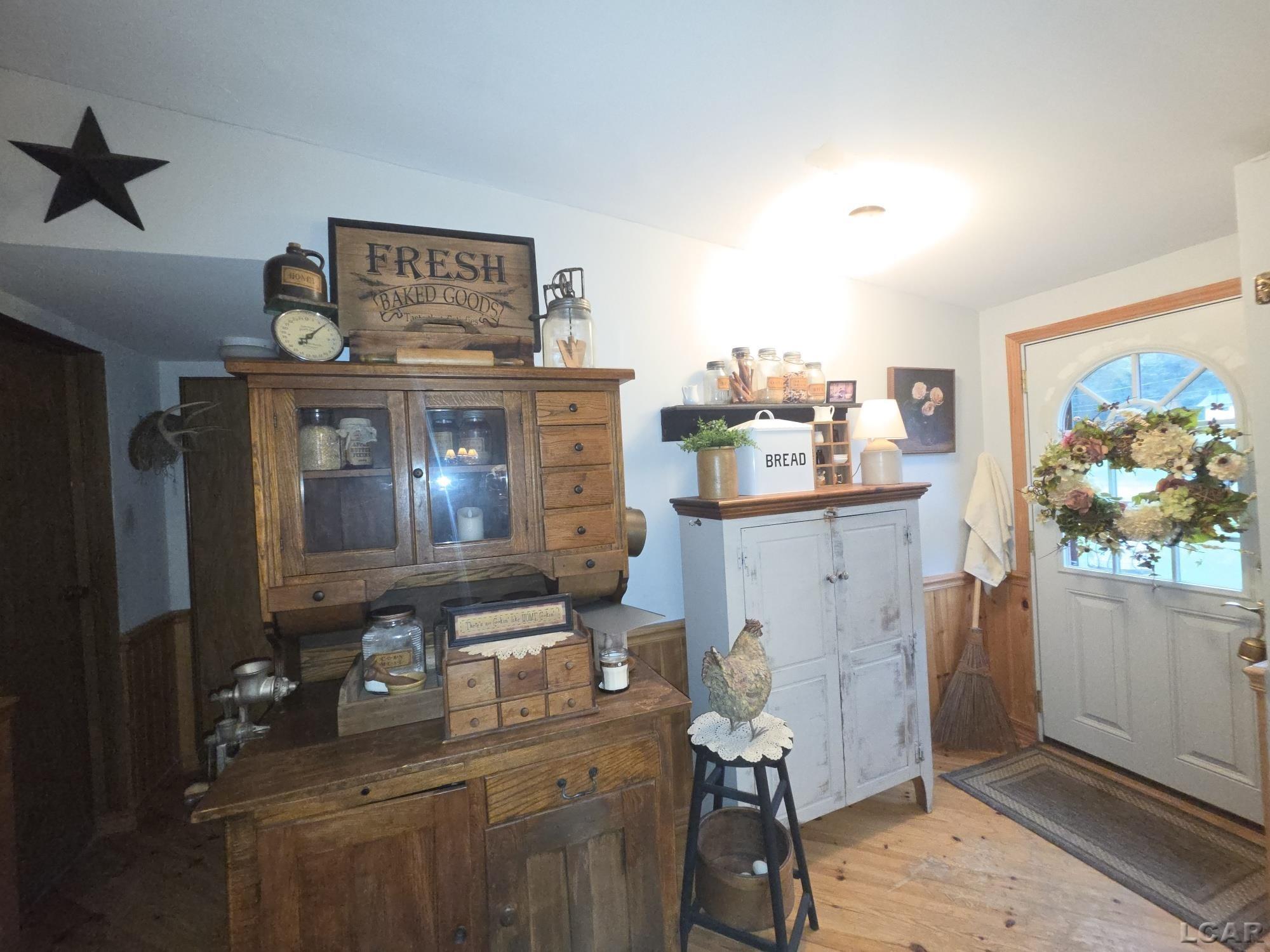 942 Munith Road Jackson, MI 49201 - Photo 26 of 50 50222367-2a295525-99b8-4036-86d2-2488e7af3760.JPG