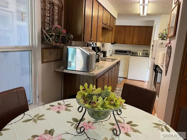 $264,000 | 240 East Valley Road, Challis, ID 83226