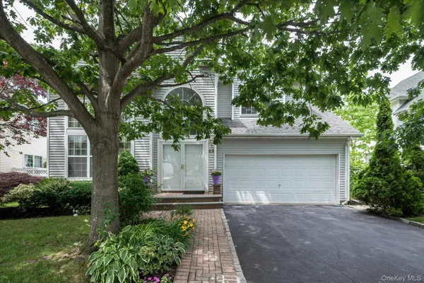 $7,500 | 23 Honeysuckle Court, Melville, NY 11747