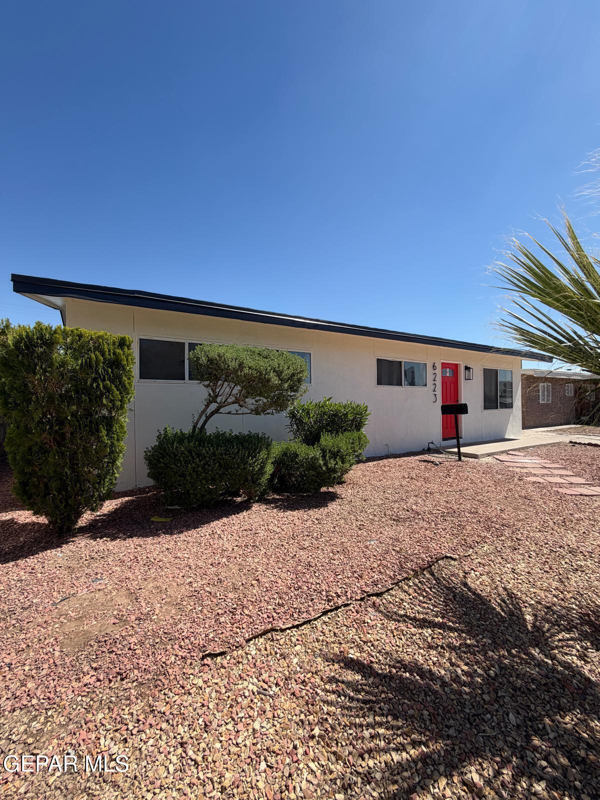 6223 Algonquin Road El Paso, TX 79905 - Photo 2 of 22 WhatsApp Image 2026-04-08 at 5.46.22 PM