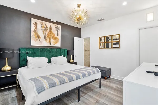 $9,499 | 2541 Northeast 195th Street, Miami, FL 33180