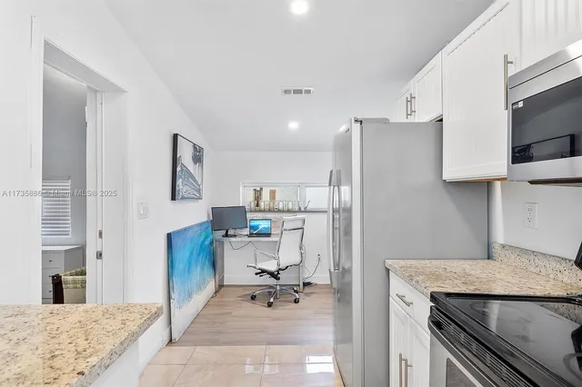 $12,900 | 2541 Northeast 195th Street, Miami, FL 33180