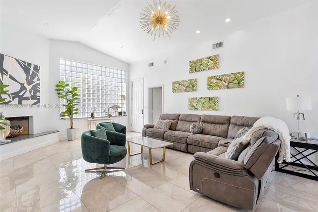 $12,900 | 2541 Northeast 195th Street, Miami, FL 33180