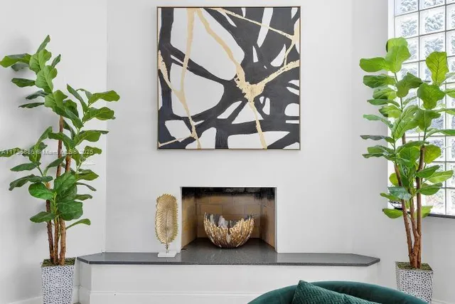 $12,900 | 2541 Northeast 195th Street, Miami, FL 33180