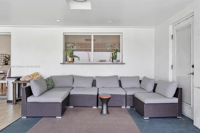 $12,900 | 2541 Northeast 195th Street, Miami, FL 33180