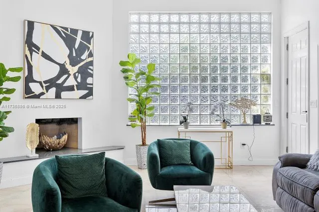 $12,900 | 2541 Northeast 195th Street, Miami, FL 33180