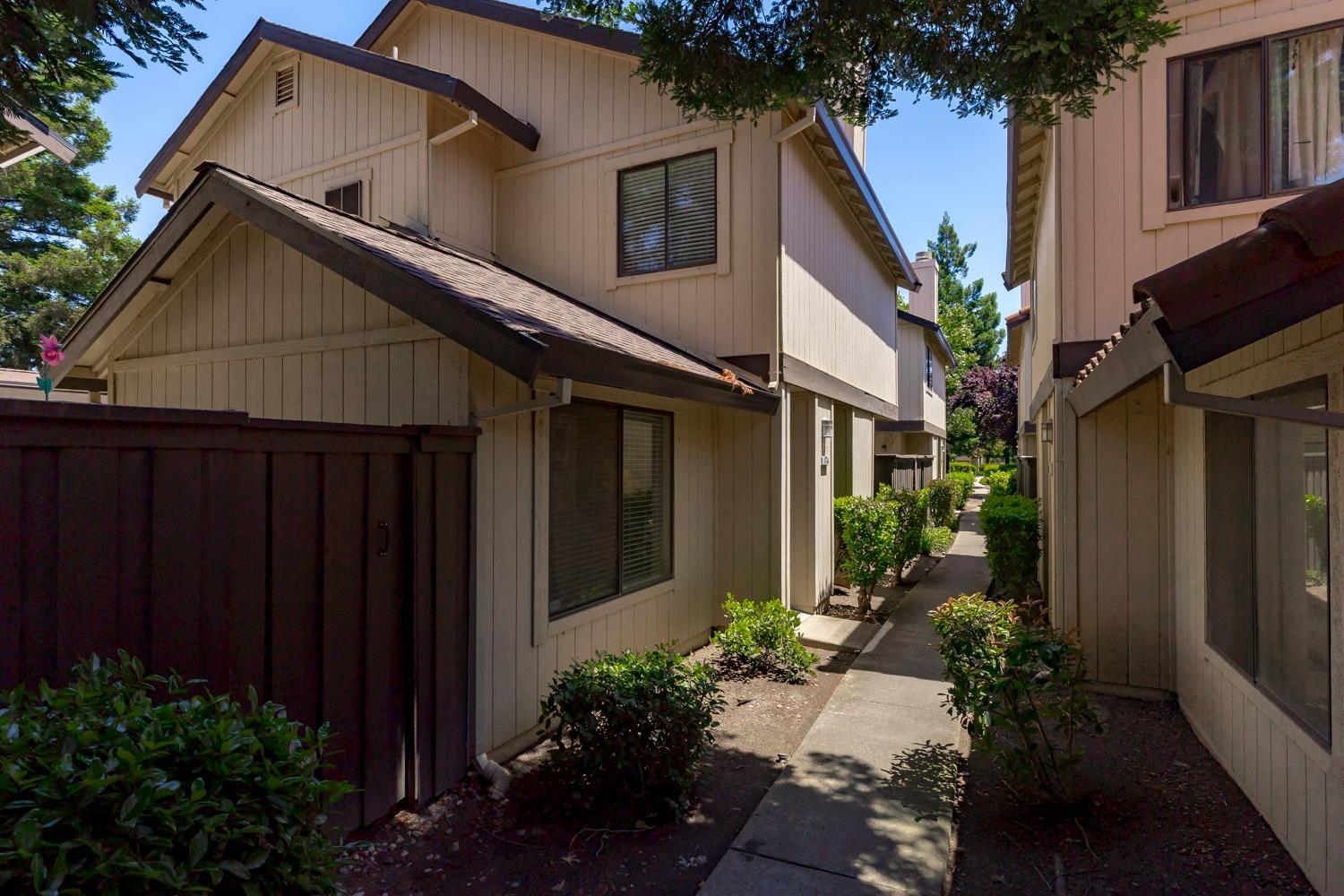 6744 Calvine Road Sacramento, CA 95823 - Photo 1 of 1 Gallery Image 1