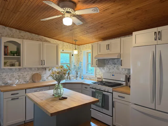 $625,000 | 63 Ranny Road, Poultney, VT 05764