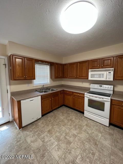 2008 Wheat Street Rockingham, NC 28379 - Photo 4 of 18 Kitchen