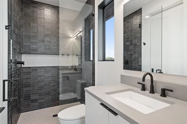 $2,695,000 | 6005 Madrone Tree Lane, Austin, TX 78738