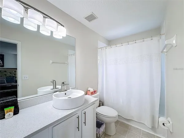 $3,995 | 2719 Lido Key Drive, Kissimmee, FL 34747