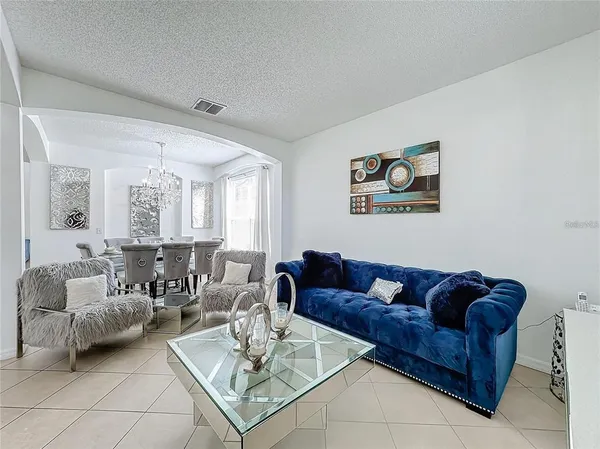 $3,995 | 2719 Lido Key Drive, Kissimmee, FL 34747