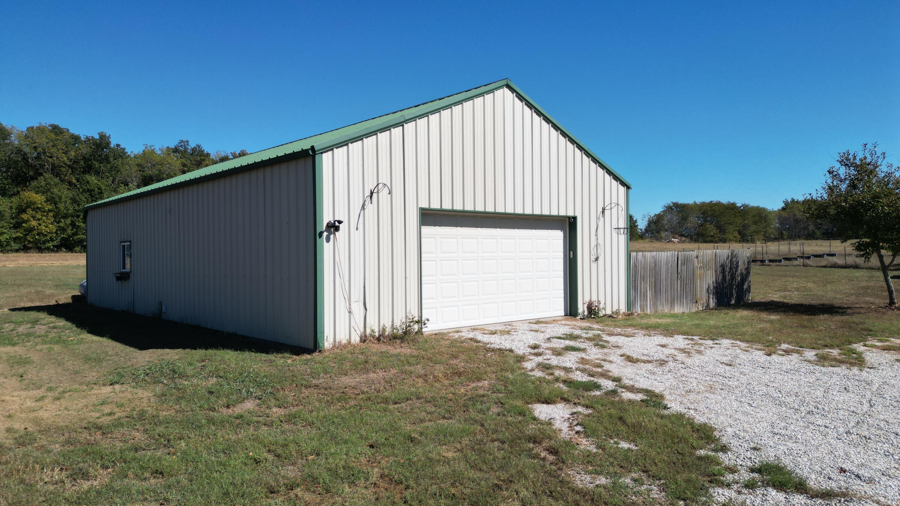 779 East 446th Road Bolivar, MO 65613 - Photo 39 of 56 779 E 446th RD, Bolivar, MO 65613