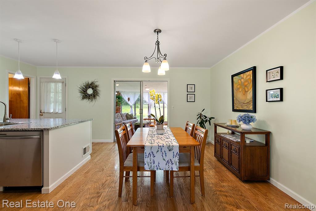 2340 South Rochester Road Rochester Hills, MI 48307 - Photo 9 of 25