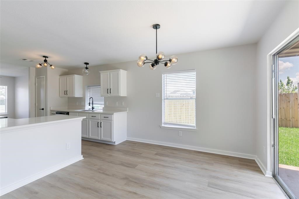 16711 Hollow Ridge Drive Houston, TX 77053 - Photo 8 of 20