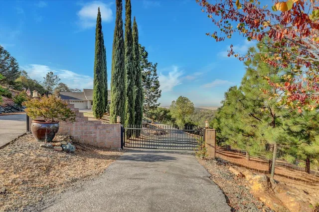 $850,000 | 10454 Canyon Creek Lane, Penn Valley, CA 95946