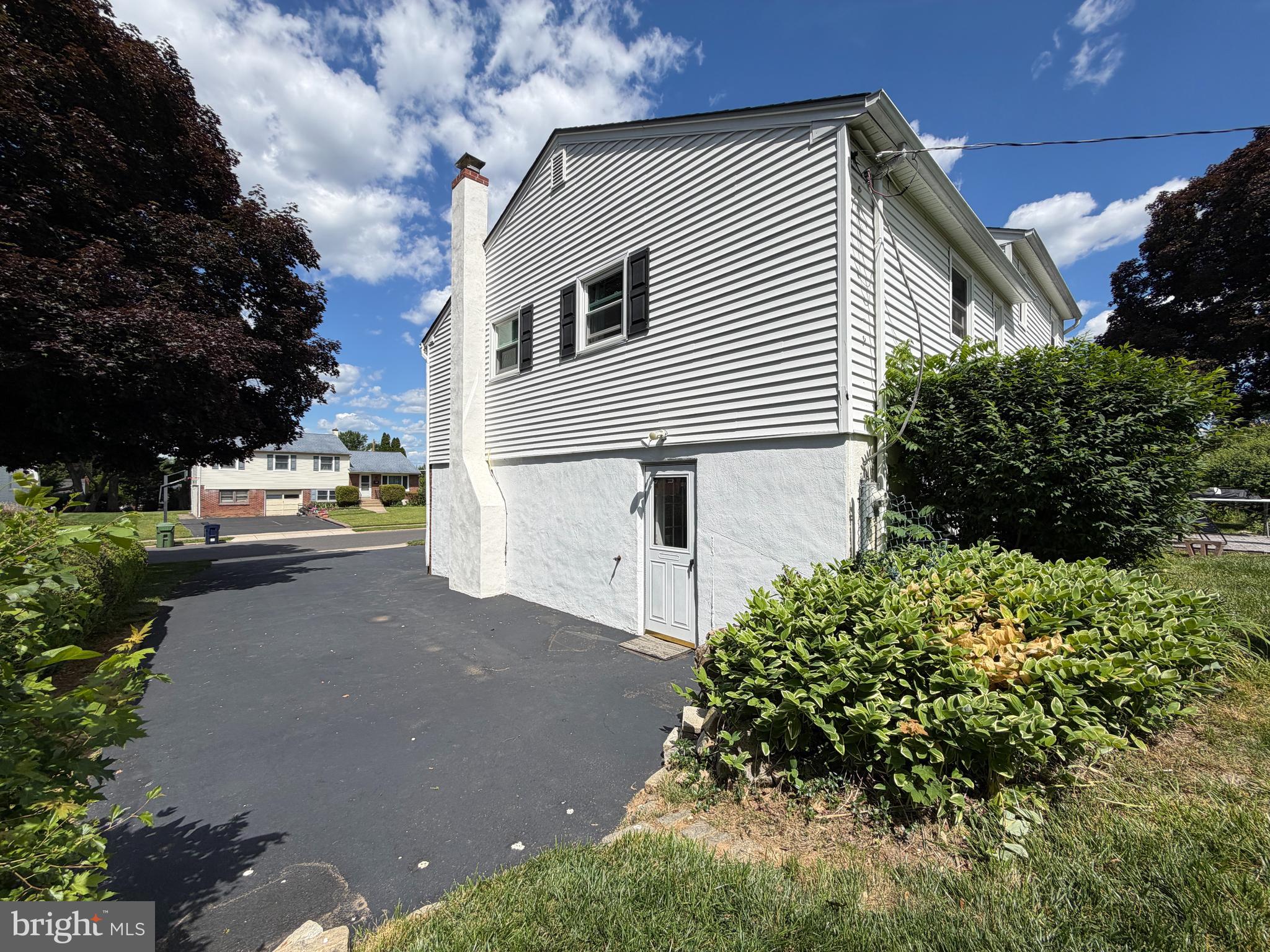 126 Dale Road Willow Grove, PA 19090 - Photo 8 of 50