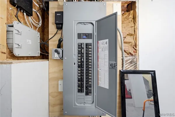 $300,000 | 17 Crosby Avenue, Tonawanda, NY 14217