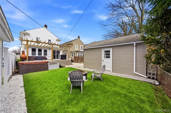 $300,000 | 17 Crosby Avenue, Tonawanda, NY 14217