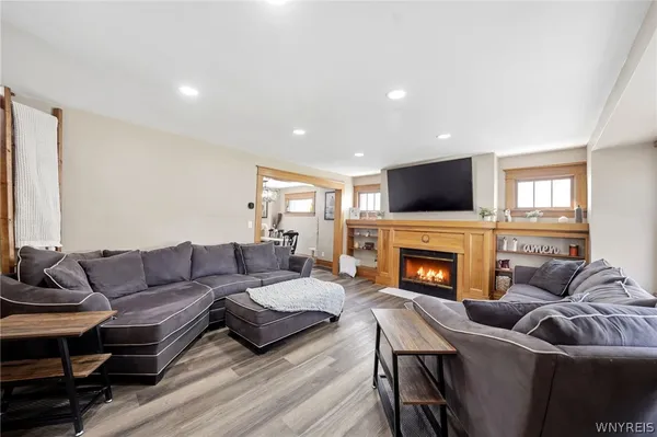 $300,000 | 17 Crosby Avenue, Tonawanda, NY 14217