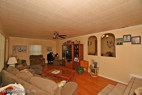 145 Pelican Road St. Augustine, FL 32086 - Photo 3 of 9 great room