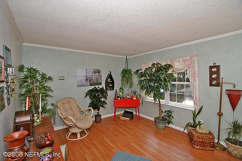 145 Pelican Road St. Augustine, FL 32086 - Photo 4 of 9 living room