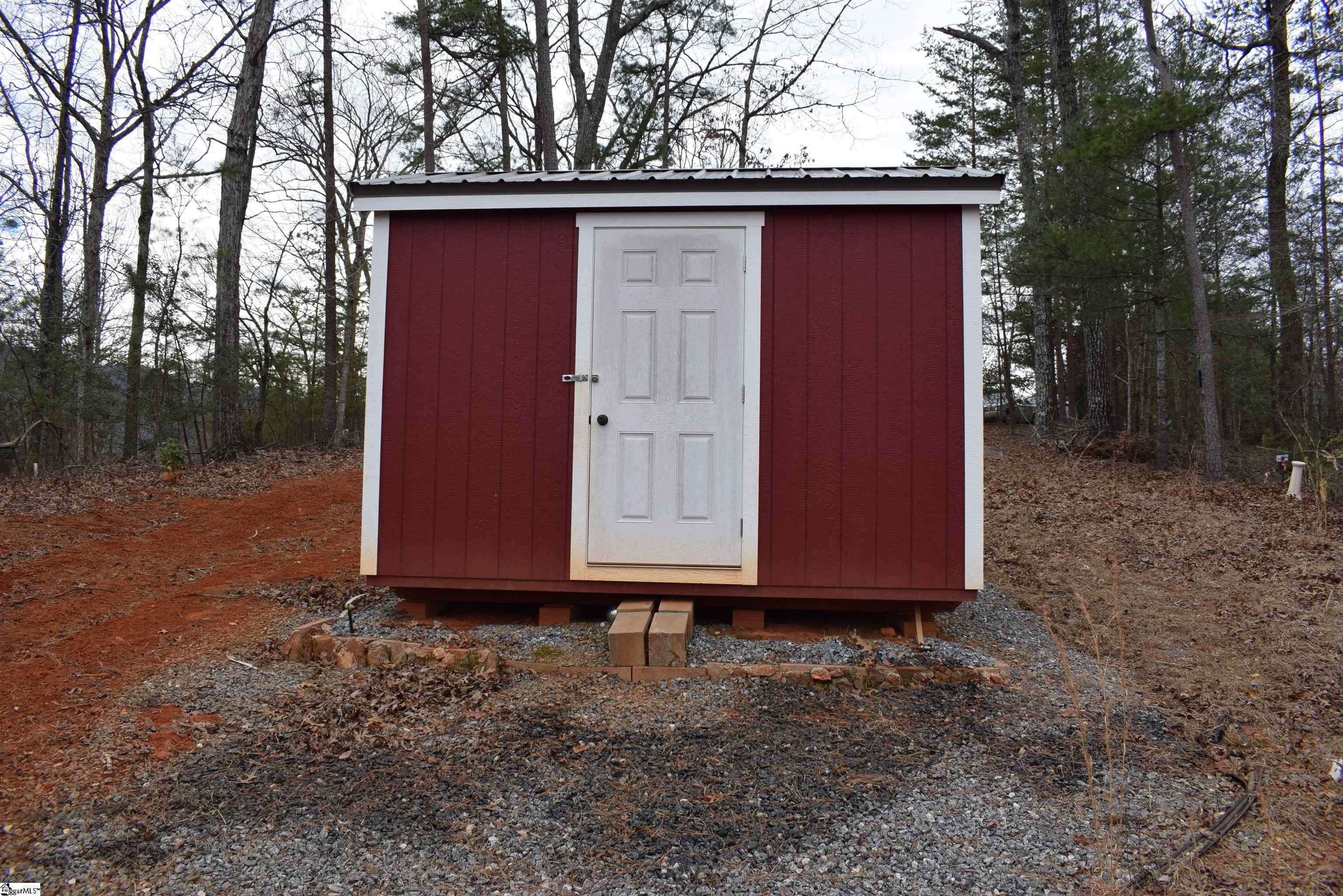 172 Winter Lane Mill Spring, NC 28756 - Photo 3 of 21