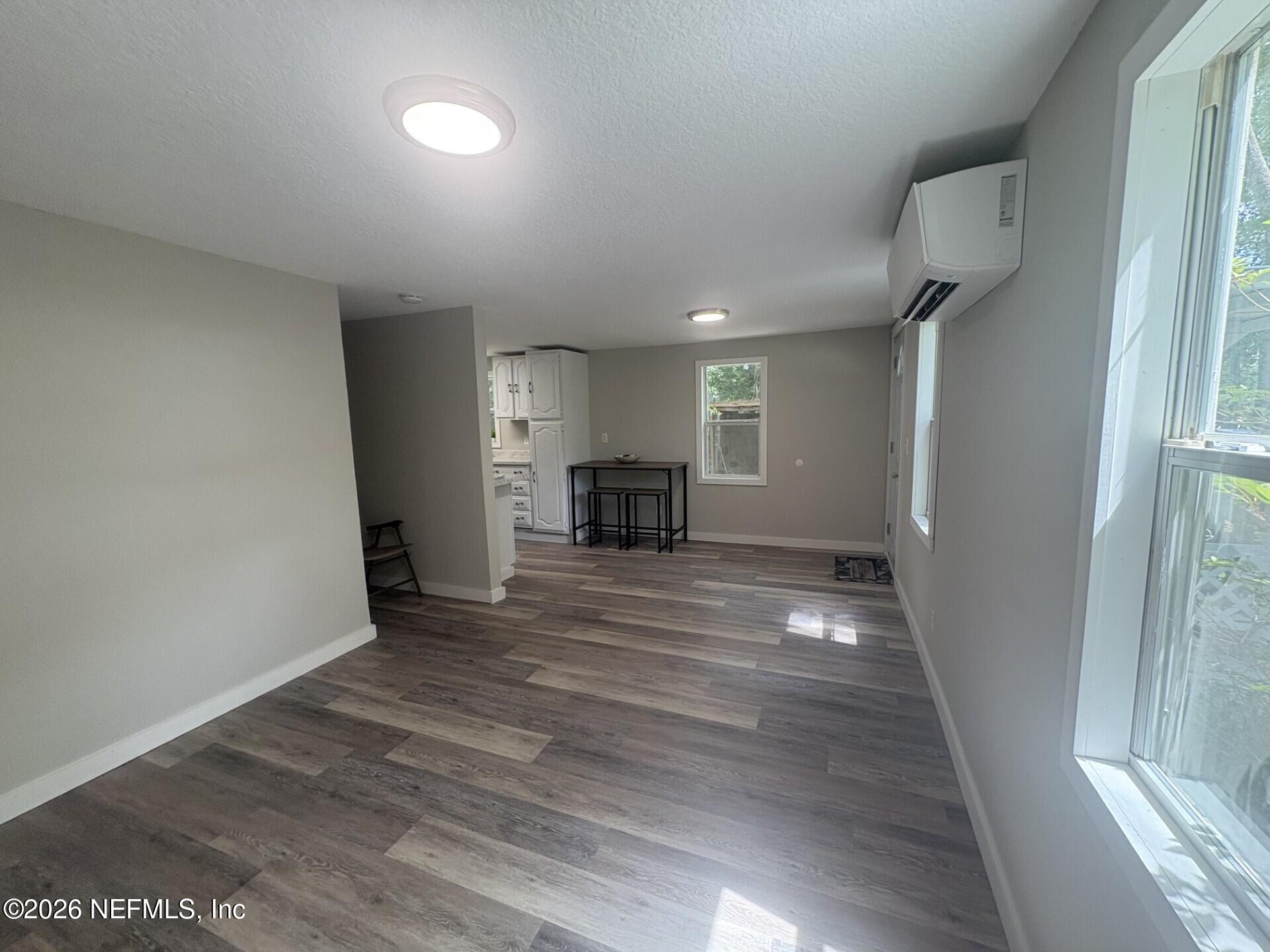 109 Gaskin Road Palatka, FL 32177 - Photo 5 of 22 Living & Dining Area