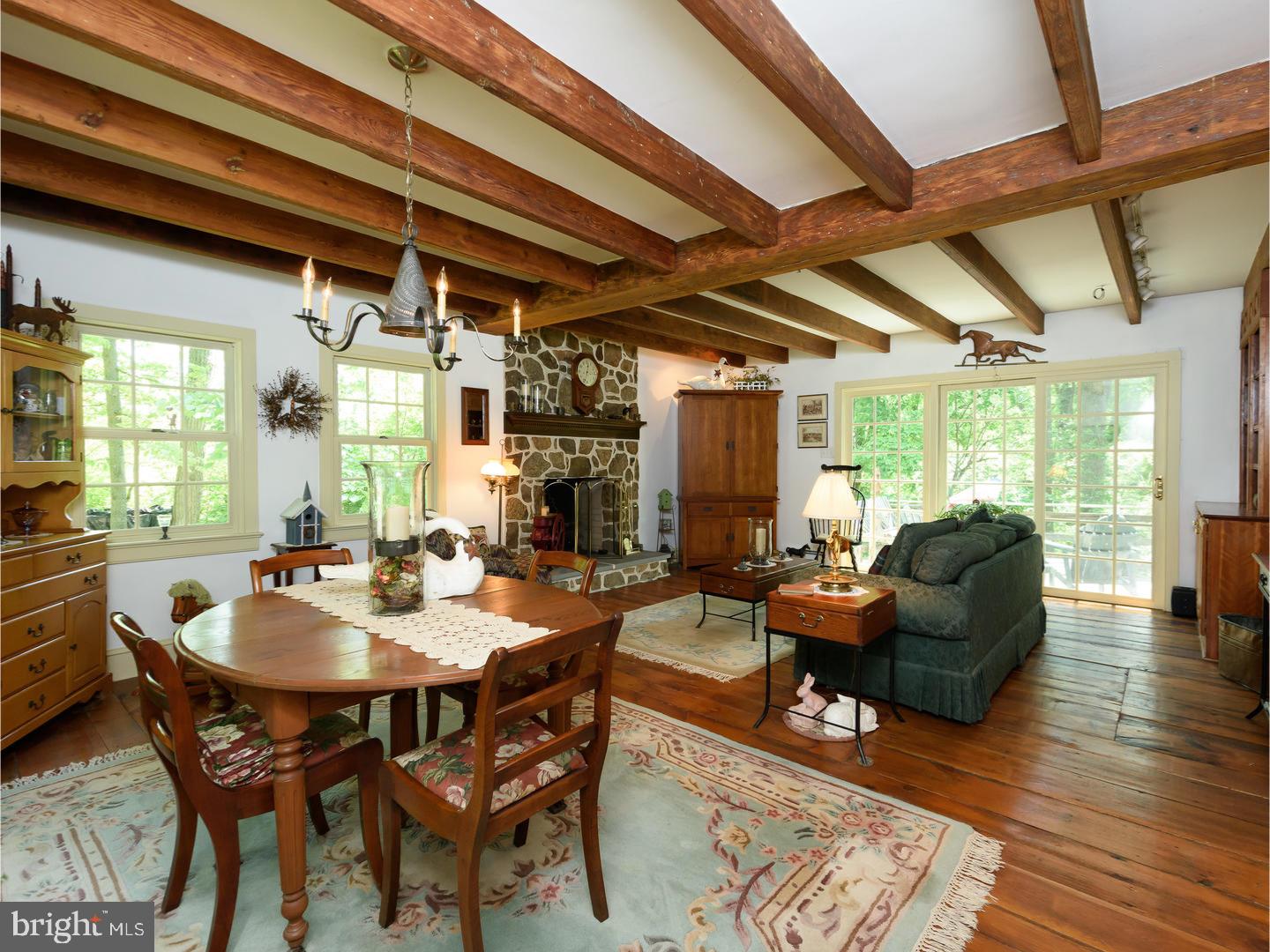 1231 Ridge Road Pottstown, PA 19465 - Photo 14 of 25 Dining Room