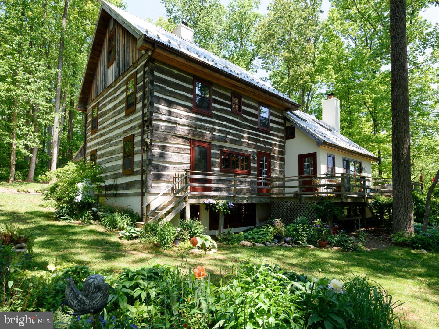1231 Ridge Road Pottstown, PA 19465 - Photo 5 of 25 Exterior Back
