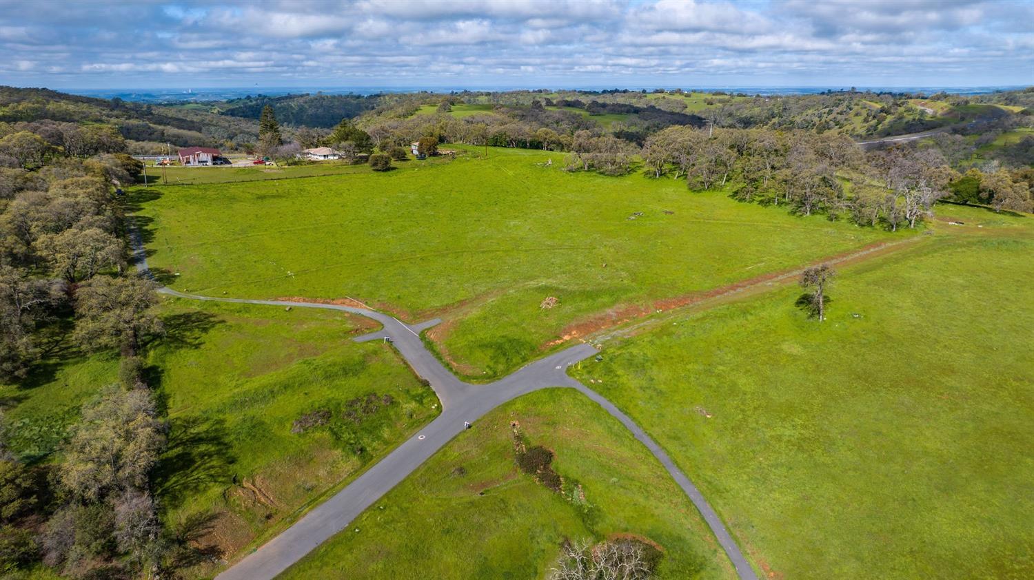 0 David Drive Sutter Creek, CA 95685 - Photo 30 of 32 a view of a tennis court