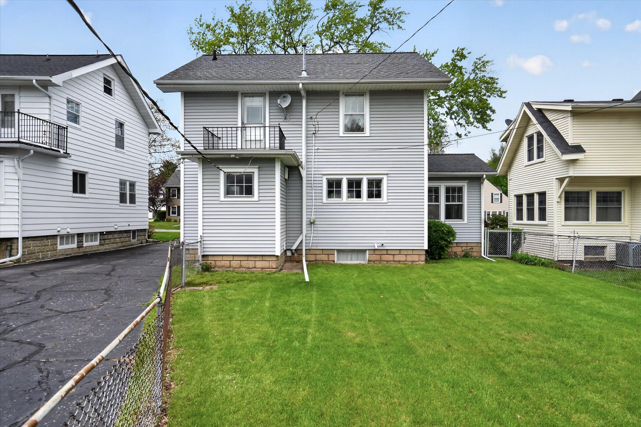 747 Crescent Road Jackson, MI 49203 - Photo 44 of 60 45-747-Crescent-Rd-WindowStill-Real-Esta