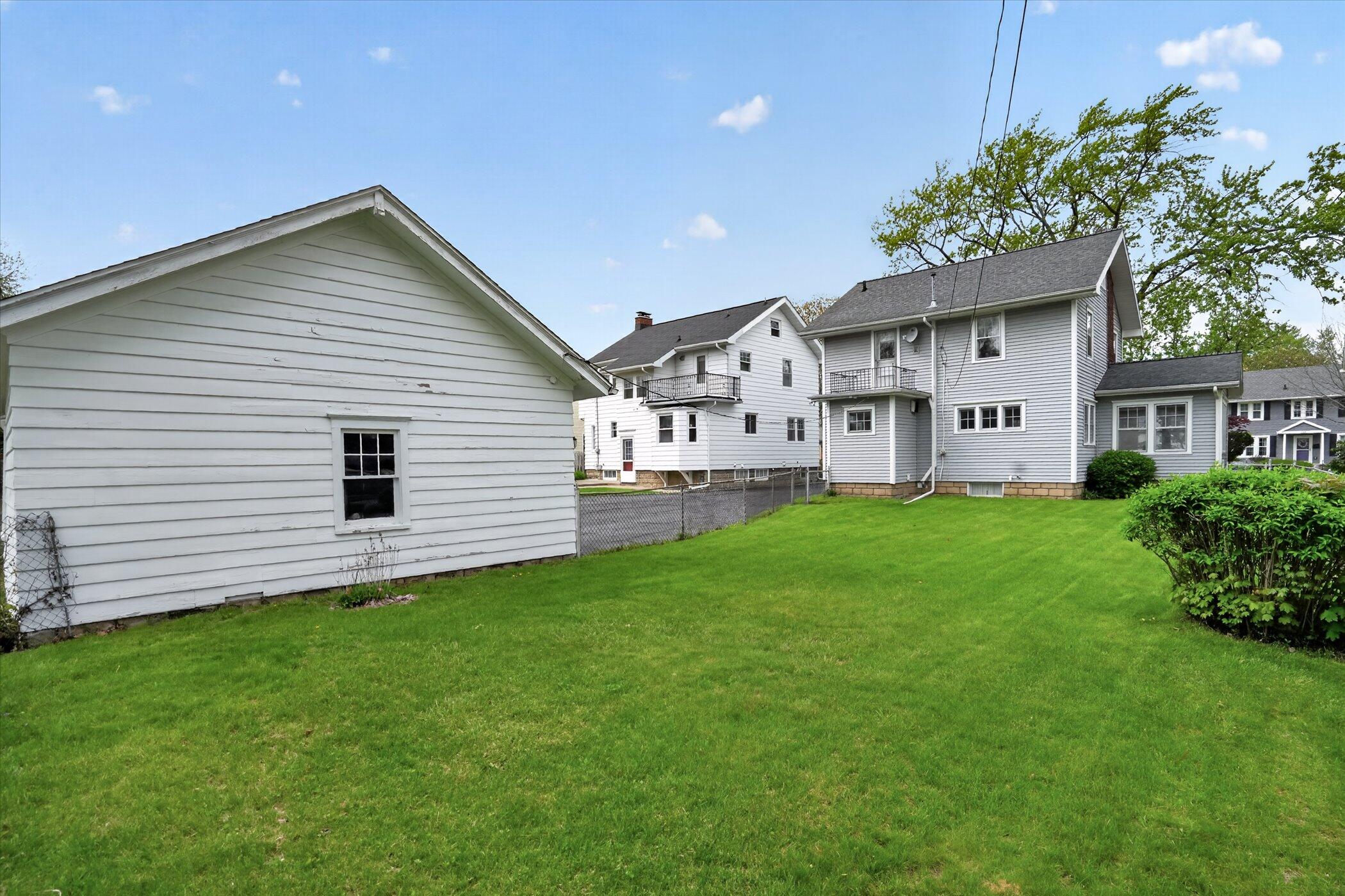 747 Crescent Road Jackson, MI 49203 - Photo 46 of 60 47-747-Crescent-Rd-WindowStill-Real-Esta