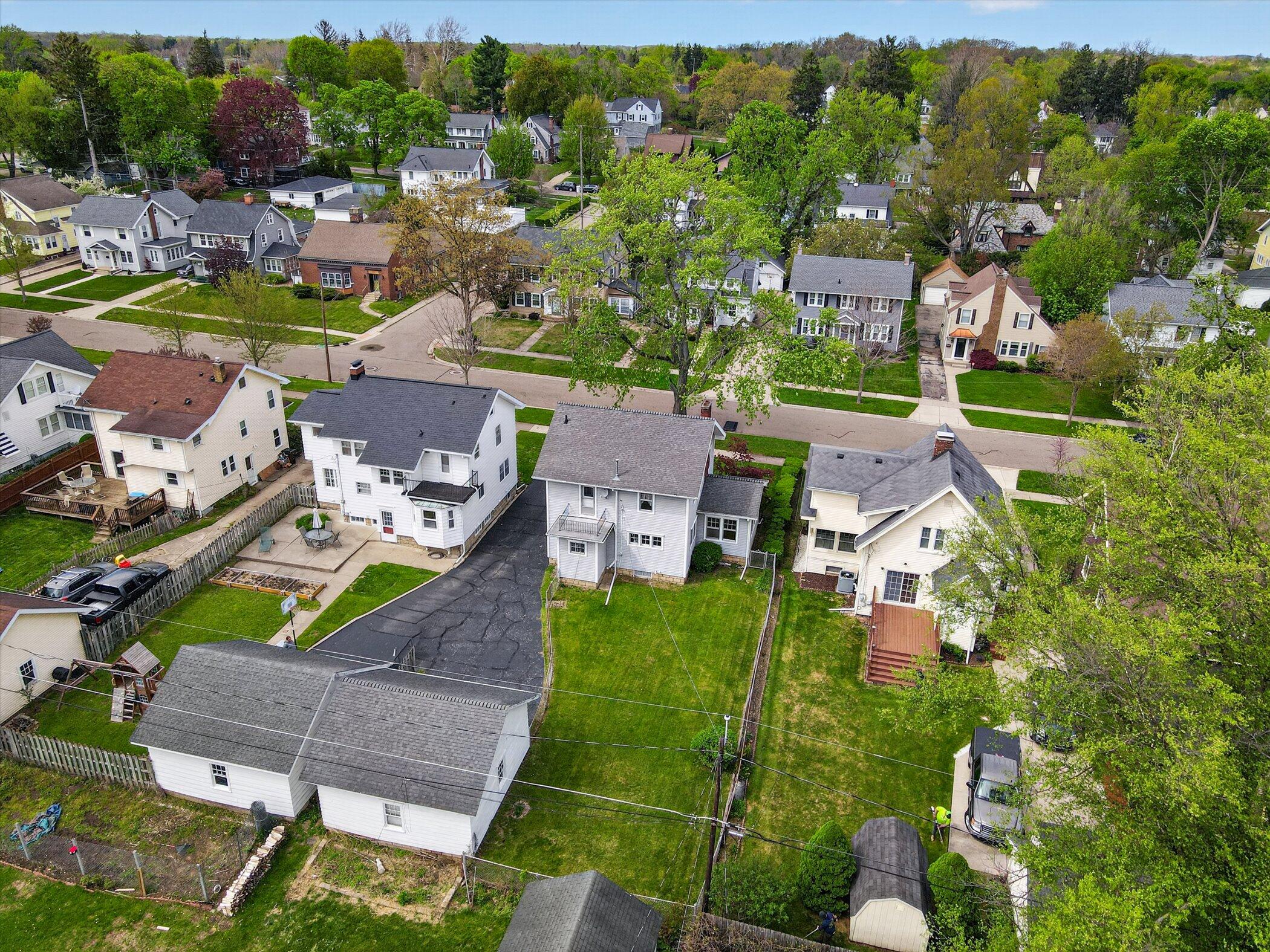 747 Crescent Road Jackson, MI 49203 - Photo 54 of 60 55-747-Crescent-Rd-WindowStill-Real-Esta