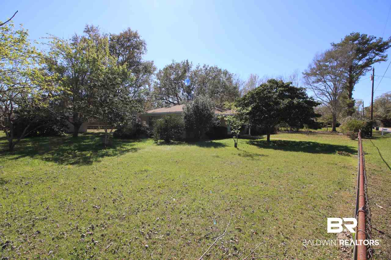 401 West Berry Avenue Foley, AL 36535 - Photo 4 of 29