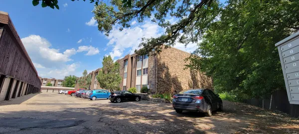 $79,900 | 12922 Nicollet Avenue, Unit 202, Burnsville, MN 55337
