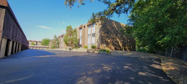 $79,900 | 12922 Nicollet Avenue, Unit 202, Burnsville, MN 55337