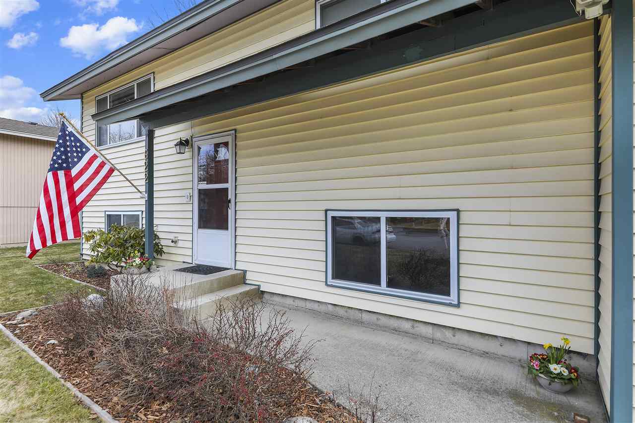 622 North Moore Road Spokane Valley, WA 99037 - Photo 4 of 20