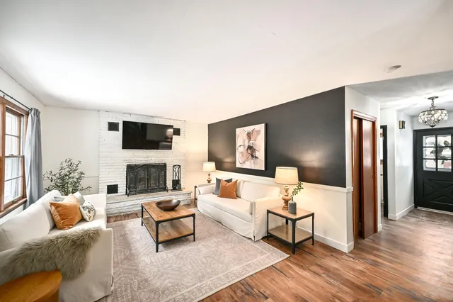 $375,000 | 526 West Jefferson Street, Port Washington, WI 53074