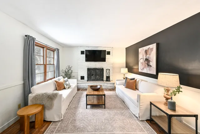 $375,000 | 526 West Jefferson Street, Port Washington, WI 53074