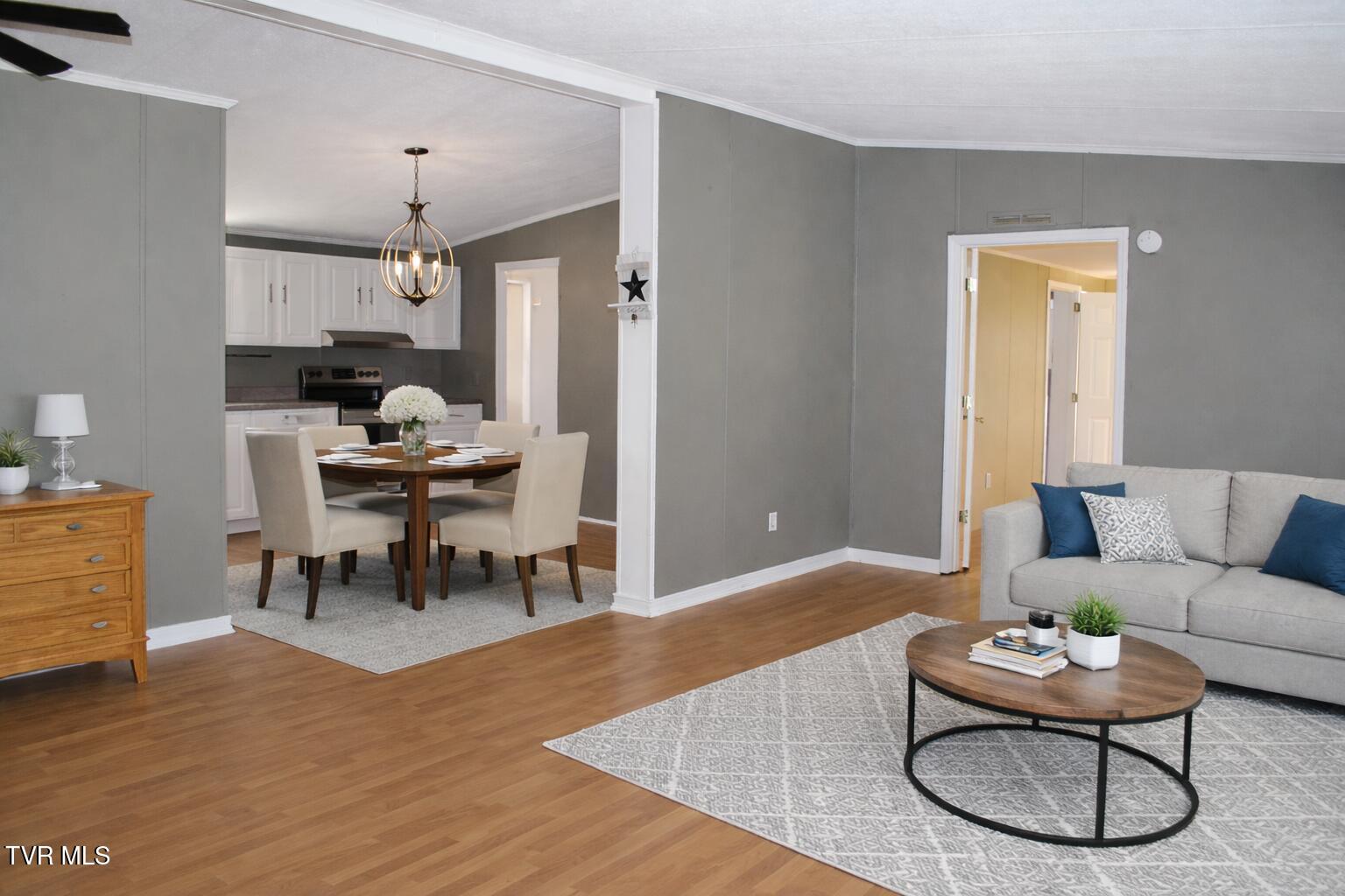 242 Middle Creek Road Cedar Bluff, VA 24609 - Photo 13 of 28 Virtual-staged-2