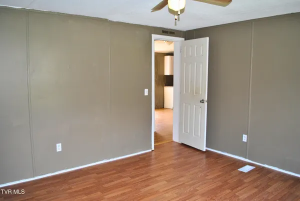 $139,990 | 242 Middle Creek Road, Cedar Bluff, VA 24609