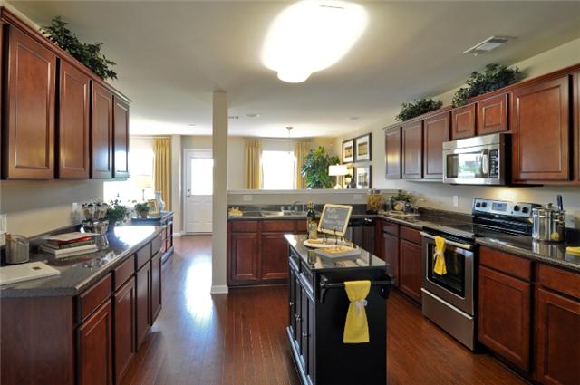 1004 Merrick Road Hendersonville, TN 37075 - Photo 3 of 9 Gallery Image 3