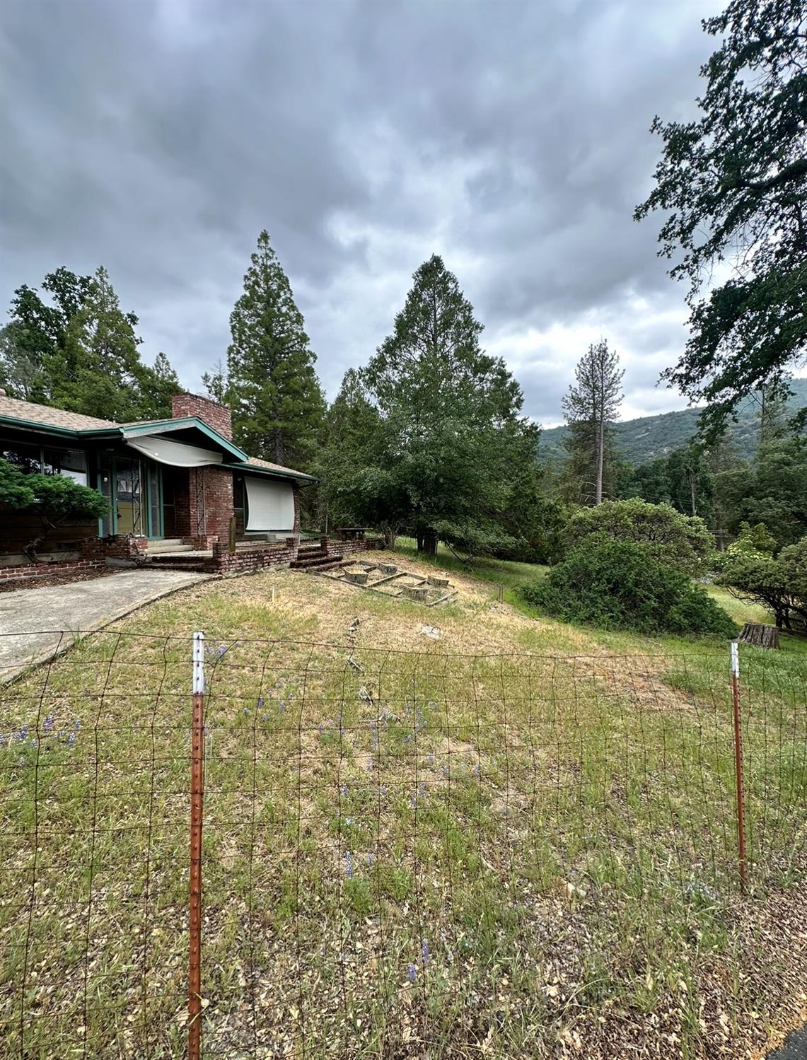 39563 Pine Ridge Road Oakhurst, CA 93644 - Photo 2 of 26 Gallery Image 2